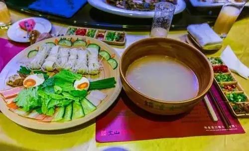 騰沖旅游，這20道當地傳統特色美食不容錯過，讓你品味云南風味